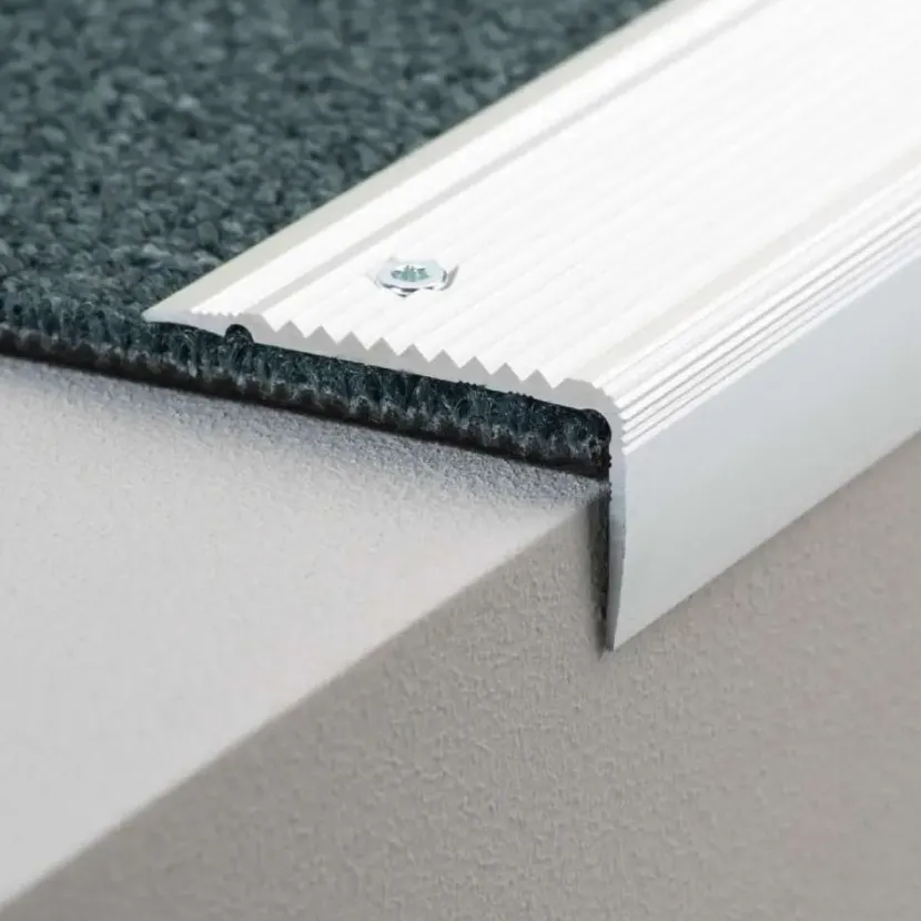 Einfassprofil für Laminat und Multilayer / Fertigparkett