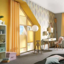 Gardine für das Jugend- oder Kinderzimmer