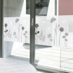 Selbsthaftende Folie für Ihre Fensterdeko